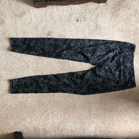 Floral Calia Look a Like Workout Legging - Picture 5 of 6